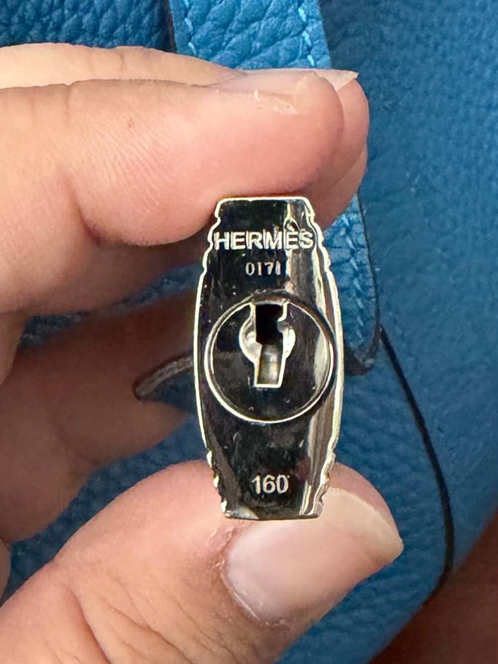 Pre-Owned Hermes GM Picotin Lock Bag Blue Clemence - Picture 3 of 15